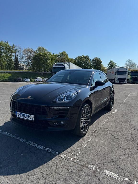 Second-hand Porsche Macan 252 CP (185 kW) 2018 Negru SUV