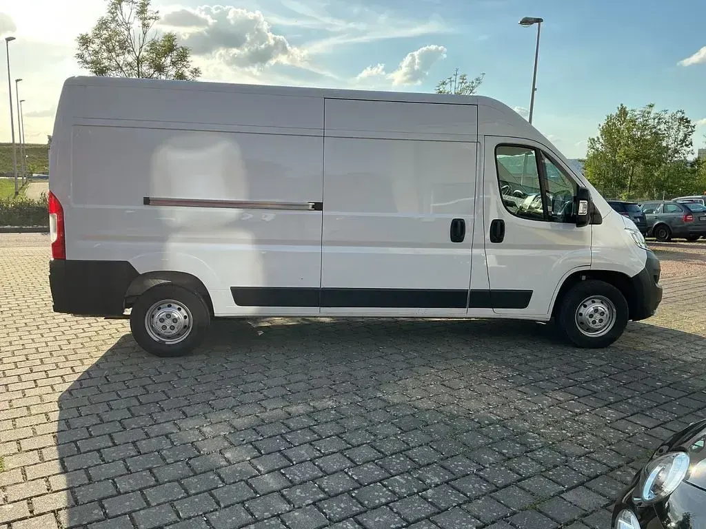 Gebraucht Citroën Jumper 165 PS (121 kW) 2024 Weiß Van / Kleinbus