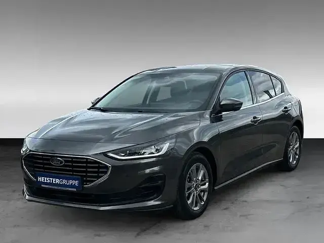 Gebraucht Ford Focus Titanium 155 PS (114 kW) 2025 Grau Limousine