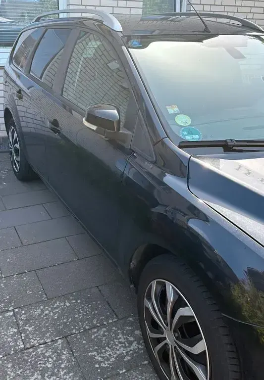 Gebraucht Ford Focus Sport 101 PS (74 kW) 2009 Schwarz Limousine