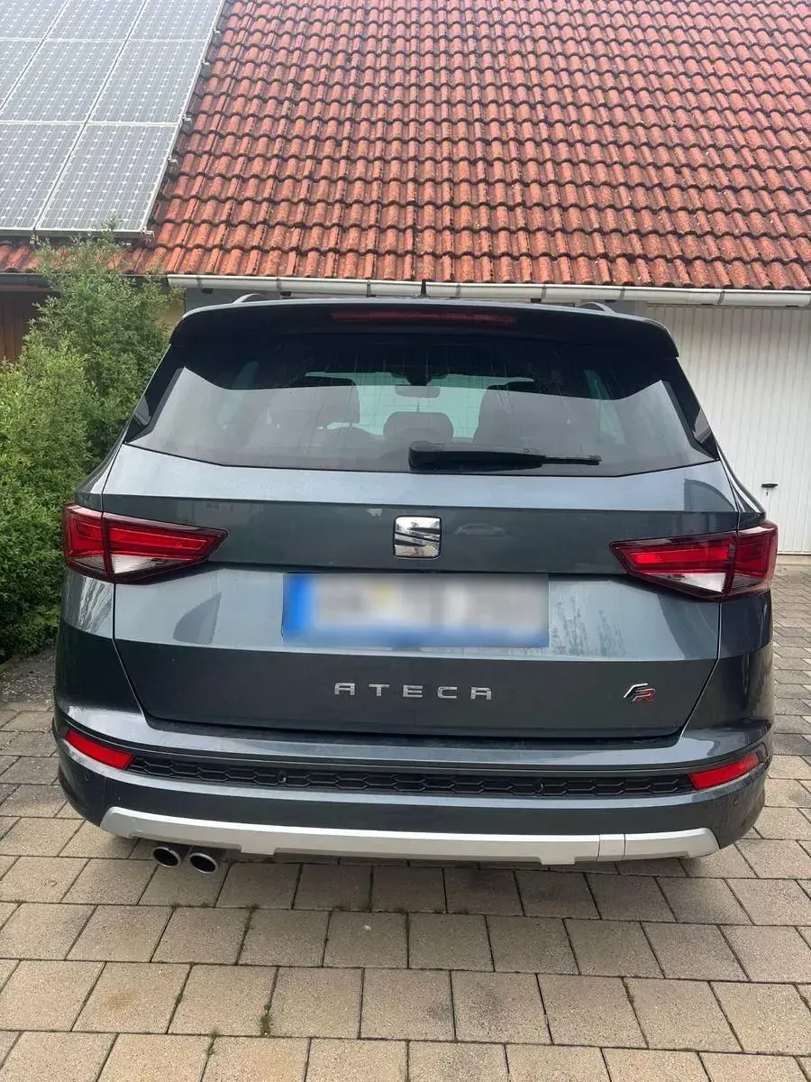 Używany Seat Ateca FR 150 KM (110 kW) 2019 Szary SUV
