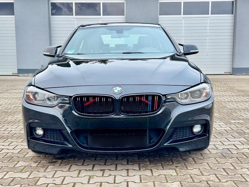 Gebraucht BMW 318 M Sport 136 PS (100 kW) 2014 Schwarz Limousine