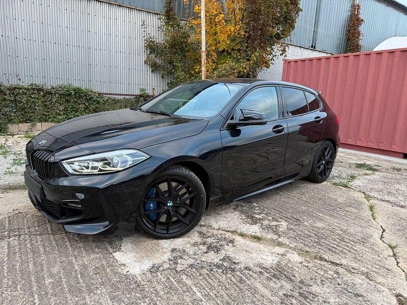 Schwarz Gebraucht 2019 BMW 118 M Sport Kleinwagen | 20.900 € (Fairer Preis) - Bild 1/4