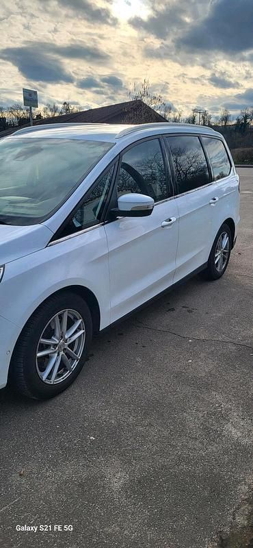 Gebraucht Ford Galaxy 150 PS (110 kW) 2016 Weiß Van / Kleinbus