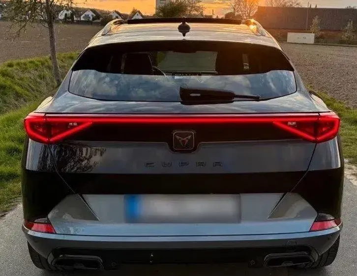 Gebraucht Cupra Formentor 150 PS (110 kW) 2022 Schwarz SUV
