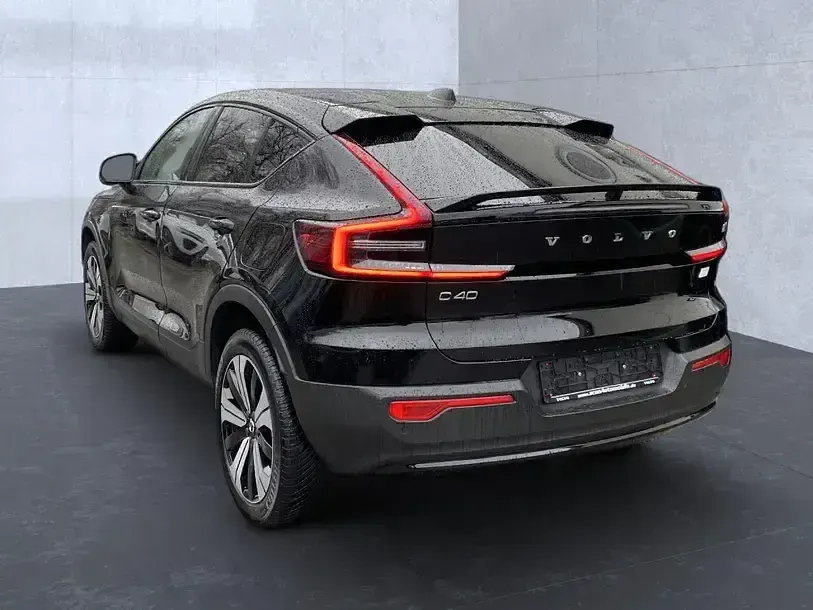 Gebraucht Volvo C40 Plus 169 kW (231 PS) 2023 Black solid (stone) / solid (schwarz) SUV