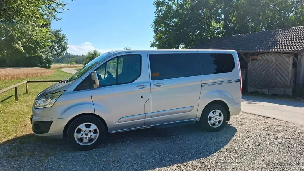 Gebraucht Ford Tourneo Custom 170 PS (125 kW) 2017 Silber Van