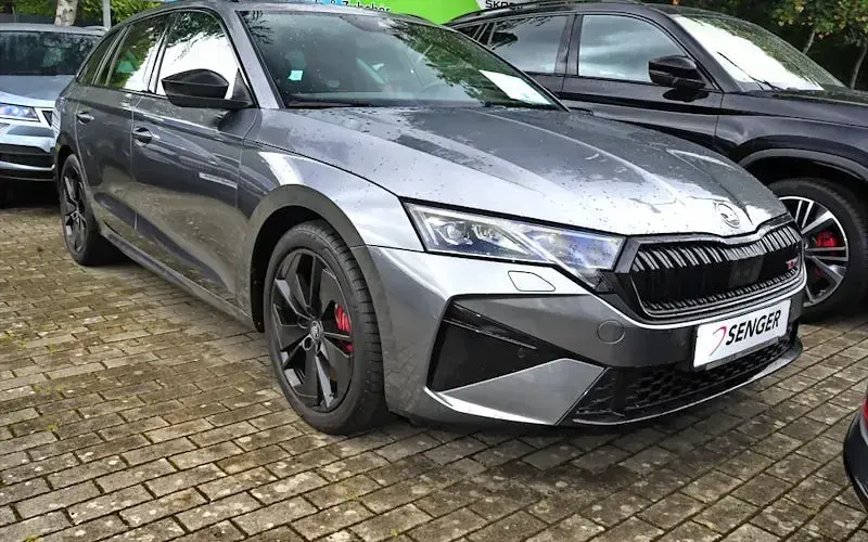Gebraucht Skoda Octavia RS 265 PS (194 kW) 2025 Graphitegrau metallic Kombi