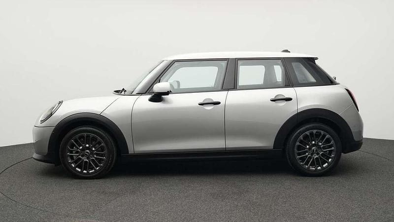 Usata Mini Cooper Classic 156 CV (114 kW) 2024 Grigio Utilitaria