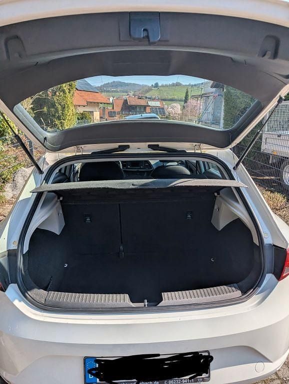 Gebraucht Seat Leon Reference 105 PS (77 kW) 2013 Weiß Limousine