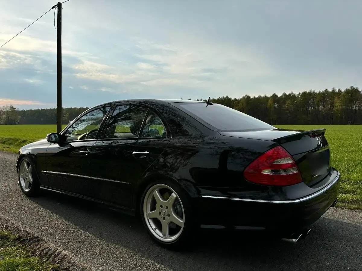 Gebraucht Mercedes E55 AMG AMG 476 PS (350 kW) 2002 Schwarz Limousine