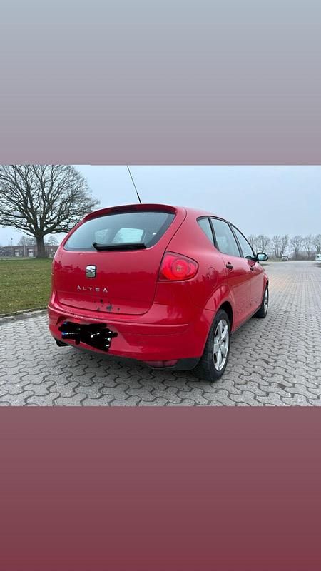 Gebraucht Seat Altea 102 PS (75 kW) 2006 Rot Van / Kleinbus