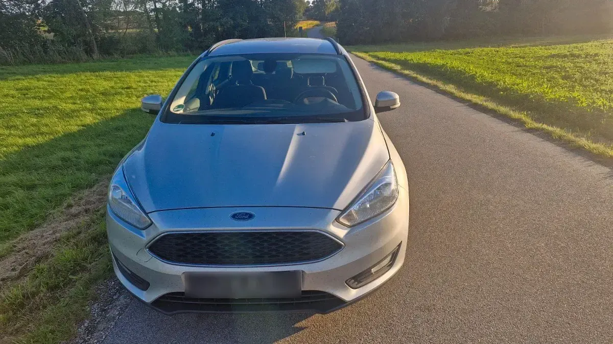 Gebraucht Ford Focus Cool & Connect 120 PS (88 kW) 2017 Grau Kombi