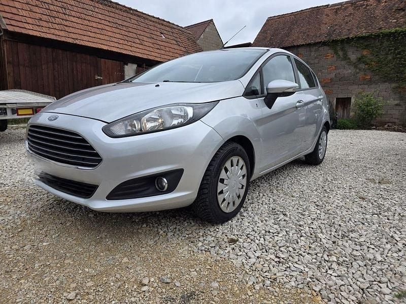 Gebraucht Ford Fiesta Ambiente 75 PS (55 kW) 2013 Kleinwagen