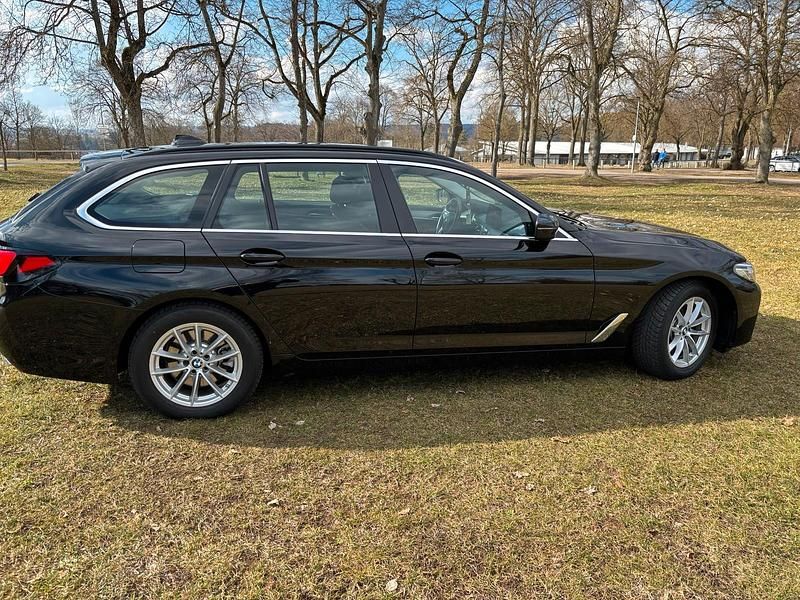 Second-hand BMW 520 190 CP (139 kW) 2022 Negru Break