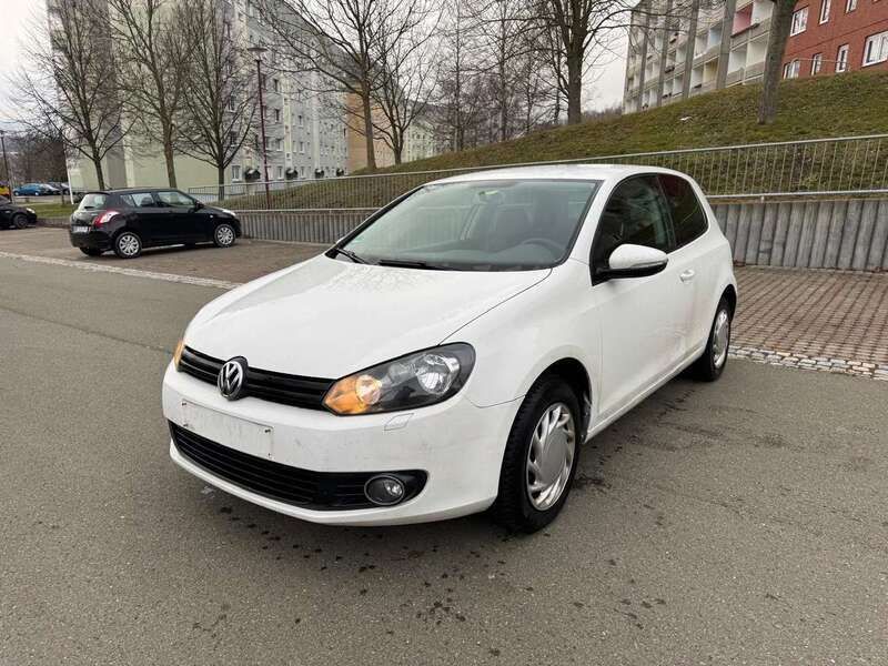 Weiß Gebraucht 2009 VW Golf VI Comfortline Limousine | 1.690 € (Superpreis) - Bild 1/4
