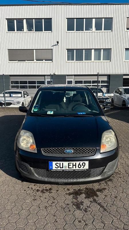 Gebraucht Ford Fiesta 69 PS (50 kW) 2007 Schwarz Kleinwagen