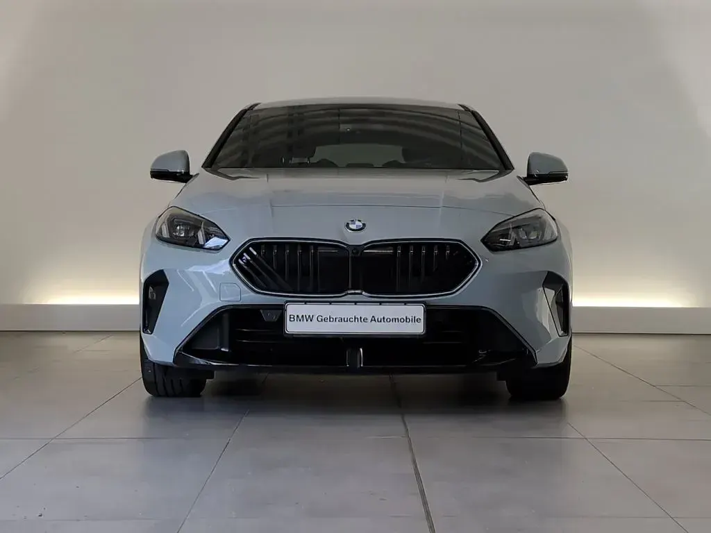 Gebraucht BMW 118 Efficient Dynamics 150 PS (110 kW) 2025 Grau Kleinwagen