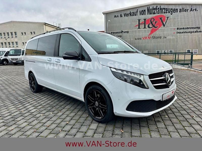 Gebraucht Mercedes V300 Night 237 PS (174 kW) 2022 Weiß Van / Kleinbus