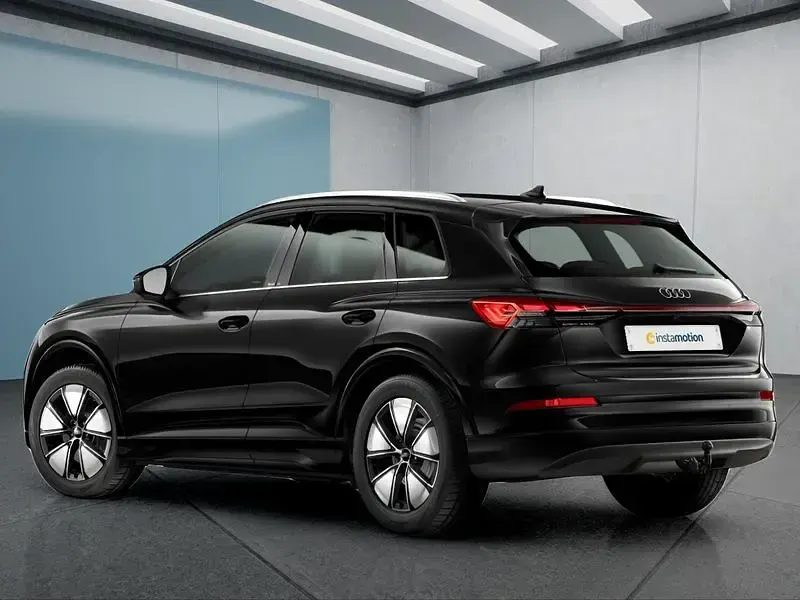 Neu Audi Q4 Sportback e-tron 250 kW (340 PS) 2026 Schwarz SUV