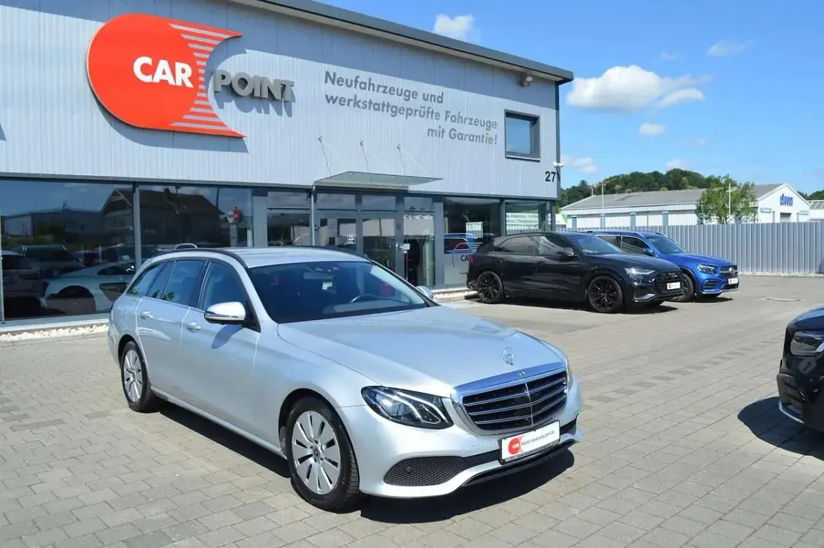 Gebraucht Mercedes E300 245 PS (180 kW) 2018 Silber Limousine