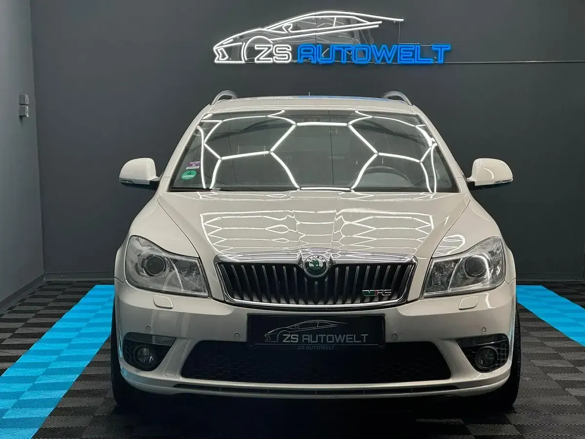 Gebraucht Skoda Octavia RS 200 PS (147 kW) 2012 Weiß Kombi