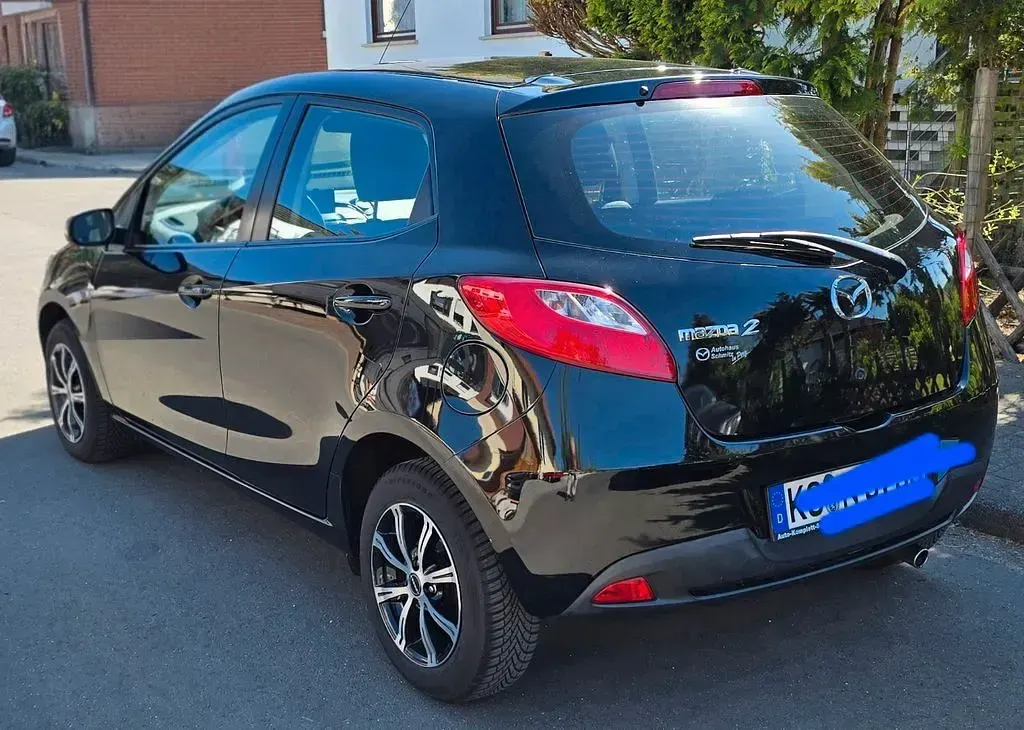 Usata Mazda 2 86 CV (63 kW) 2009 Nero Utilitaria