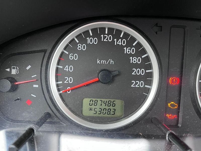 Gebraucht Nissan Almera 98 PS (72 kW) 2006 Schwarz Limousine