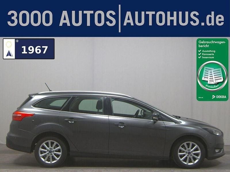 Gebraucht Ford Focus Titanium 120 PS (88 kW) 2018 Grau Kombi