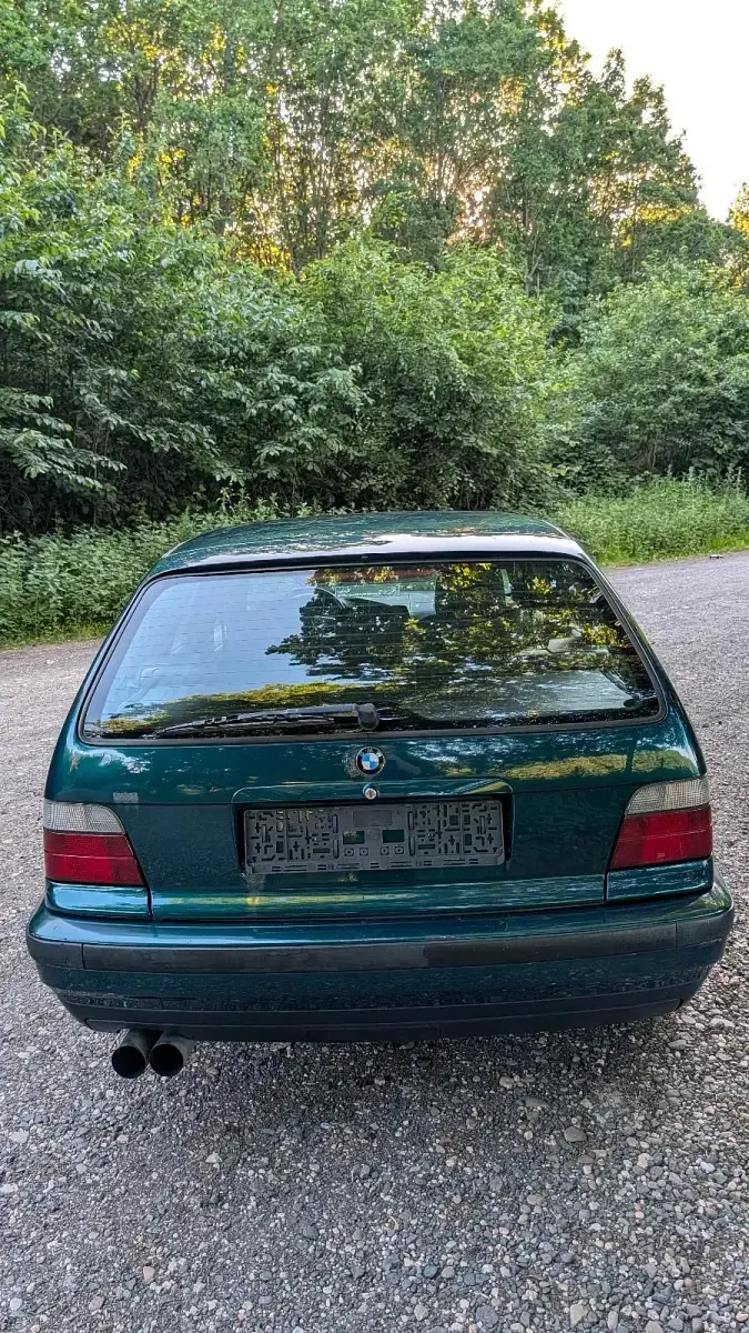Brugt BMW 318 116 HK (85 kW) 1997 Grøn Stationcar