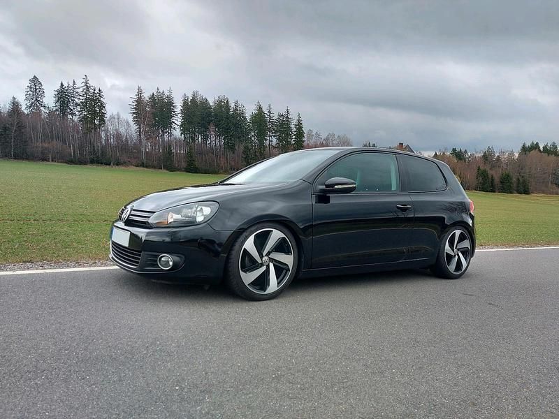 Gebraucht VW Golf 105 PS (77 kW) 2011 Schwarz Coupé