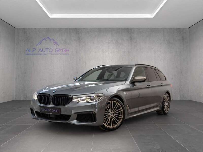 Gebraucht BMW 550 400 PS (294 kW) 2018 Blau Kombi