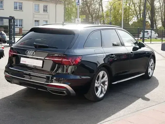 Gebraucht Audi A4 S-Line 150 PS (110 kW) 2019 Schwarz Kombi