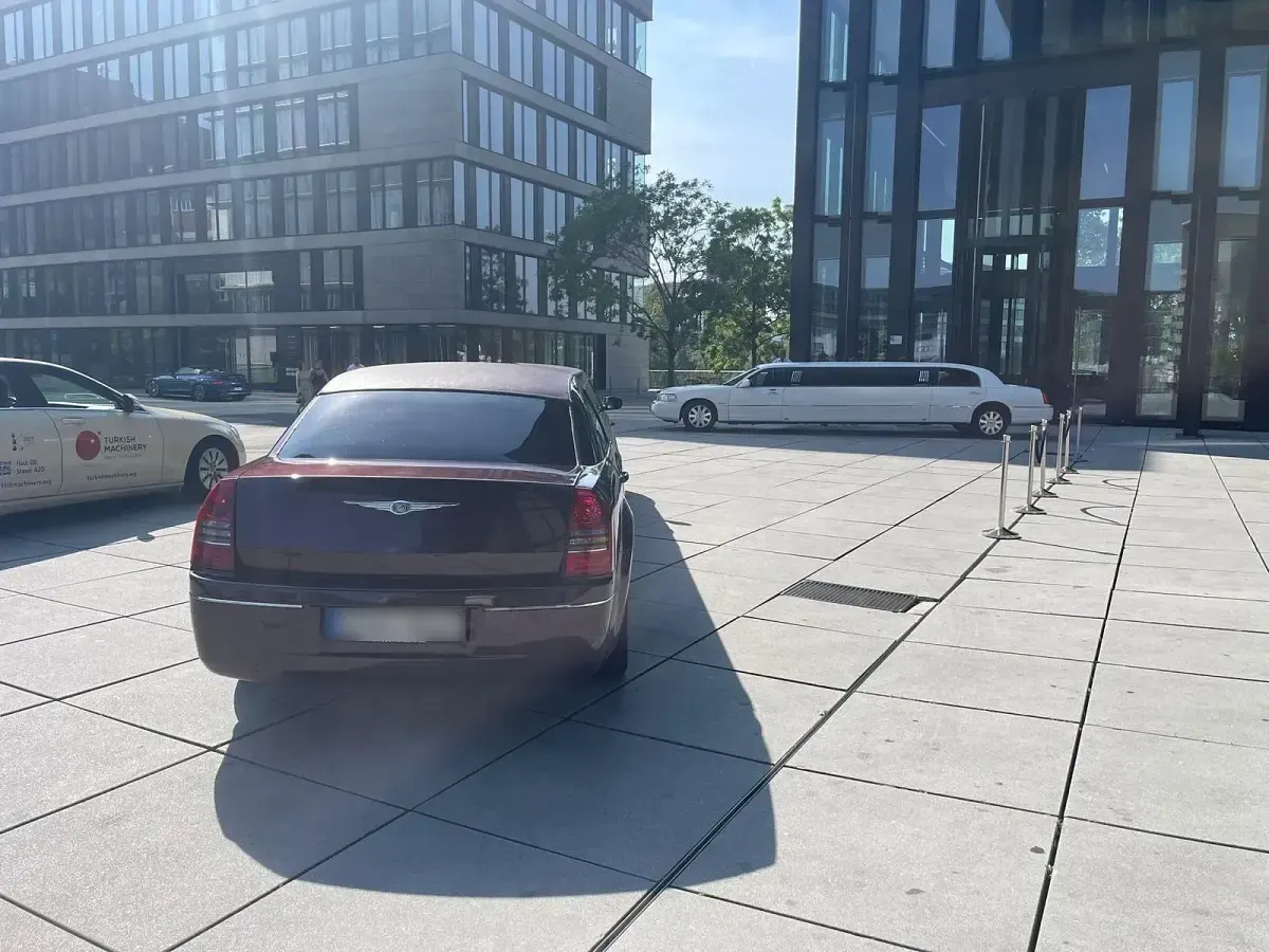 Gebraucht Chrysler 300C 249 PS (183 kW) 2006 Andere farben Limousine