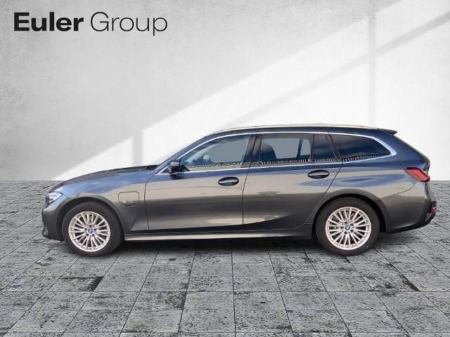 Gebraucht BMW 320e Sport Line 204 PS (150 kW) 2021 Grau Kombi