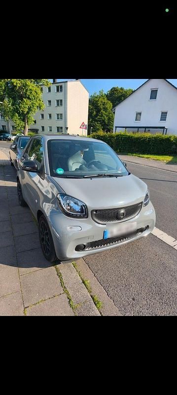 Grau Gebraucht 2016 Smart ForTwo Coupé Prime Cabrio | 10.999 € (Fairer Preis) - Bild 1/4