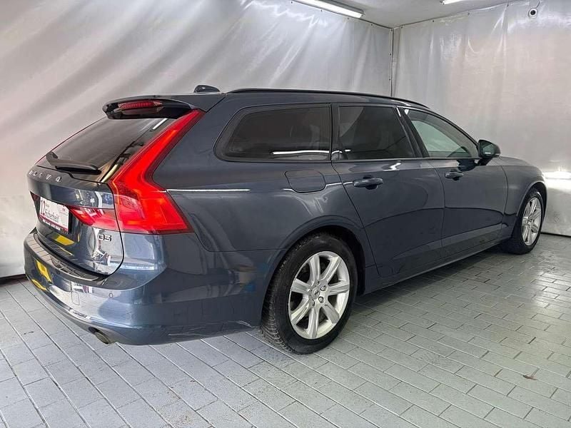 Gebraucht Volvo V90 150 PS (110 kW) 2018 Denim blue / metallic Kombi
