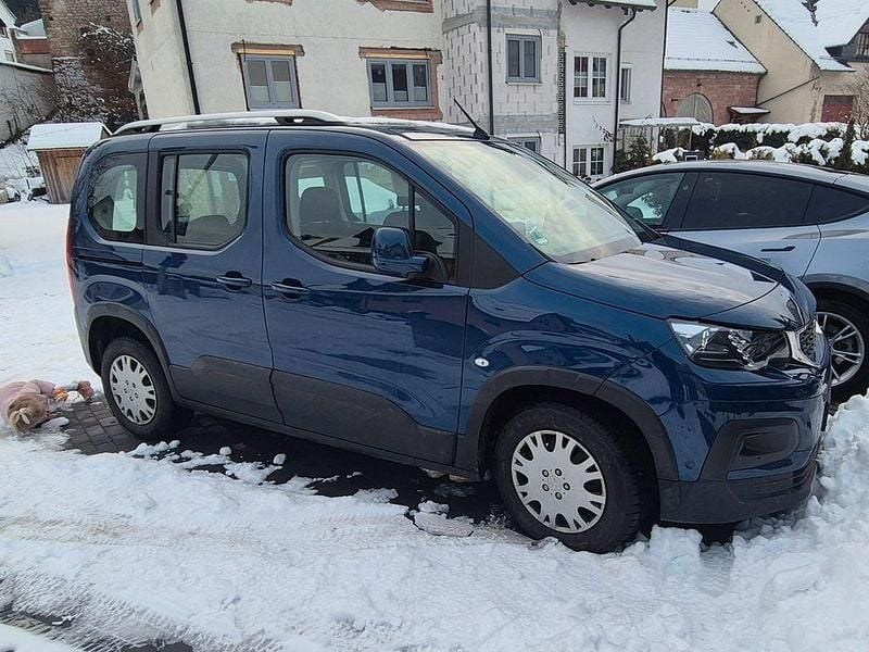 Blau Gebraucht 2019 Peugeot Rifter Allure Van / Kleinbus | 12.800 € (Superpreis) - Bild 1/4