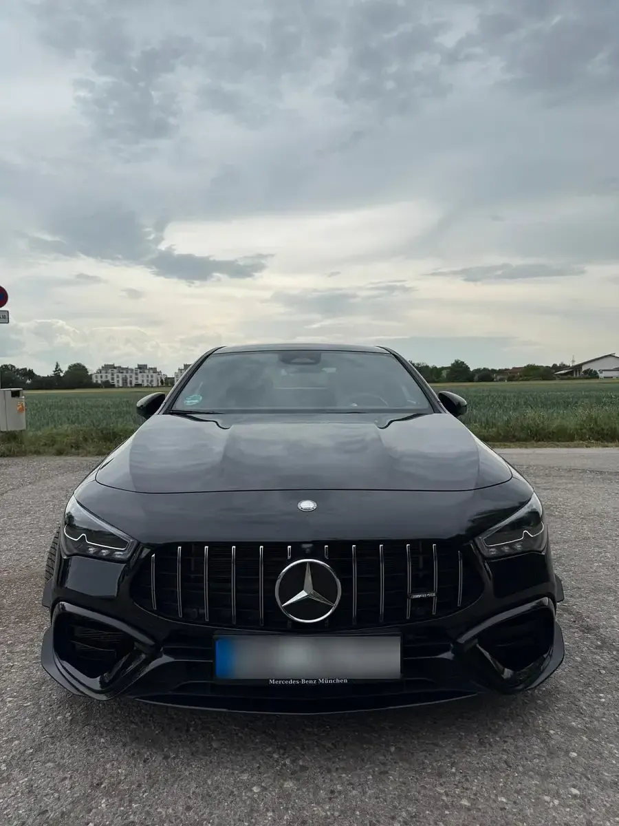 Gebraucht Mercedes CLA45 AMG AMG 421 PS (309 kW) 2024 Schwarz Coupé