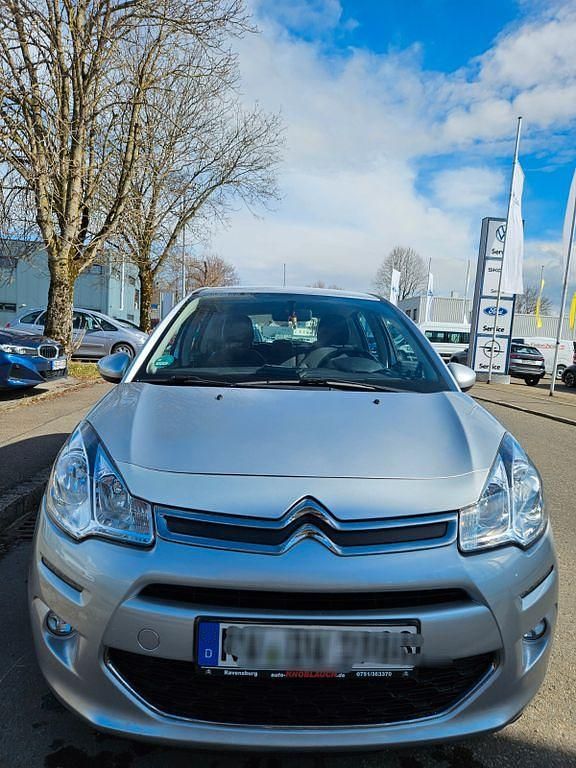 Grau Gebraucht 2016 Citroën C3 PureTech Kleinwagen | 5.600 € (Fairer Preis) - Bild 1/4