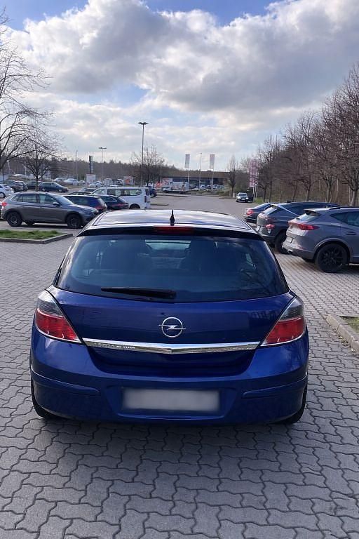 Gebraucht Opel Astra 116 PS (85 kW) 2009 Blau Limousine