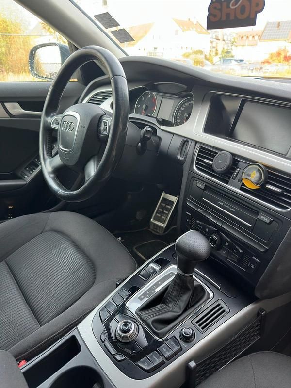 Second-hand Audi A4 190 CP (139 kW) 2011 Berlinǎ