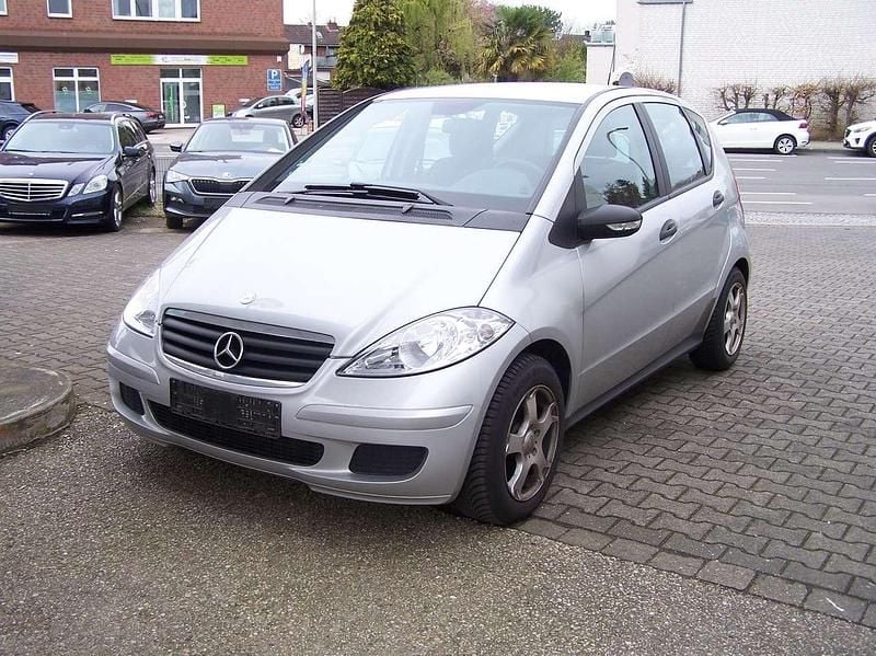 Gebraucht Mercedes A180 109 PS (80 kW) 2007 Polarsilber  metalliclack Kleinwagen