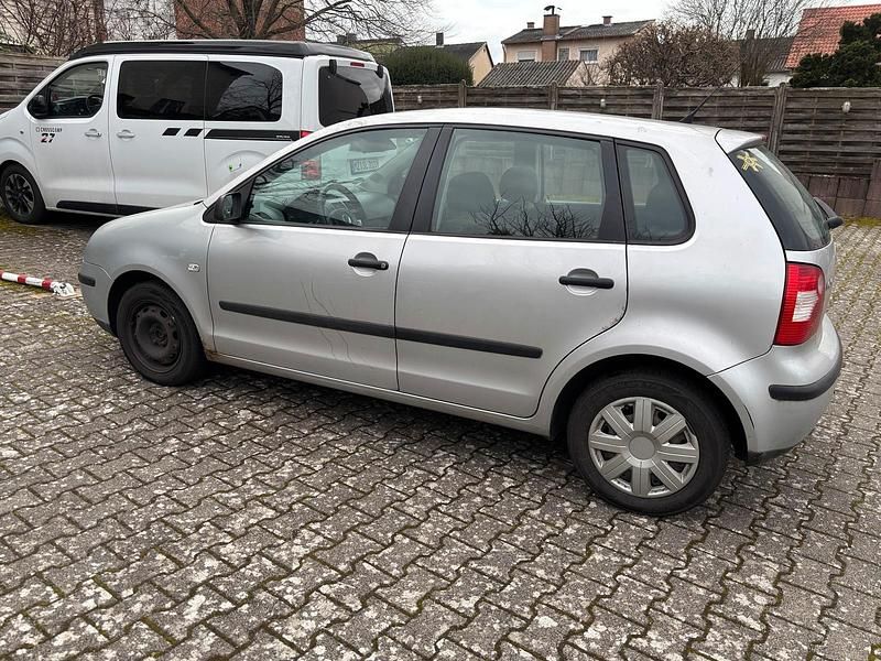Gebraucht VW Polo 64 PS (47 kW) 2003 Grau Kleinwagen