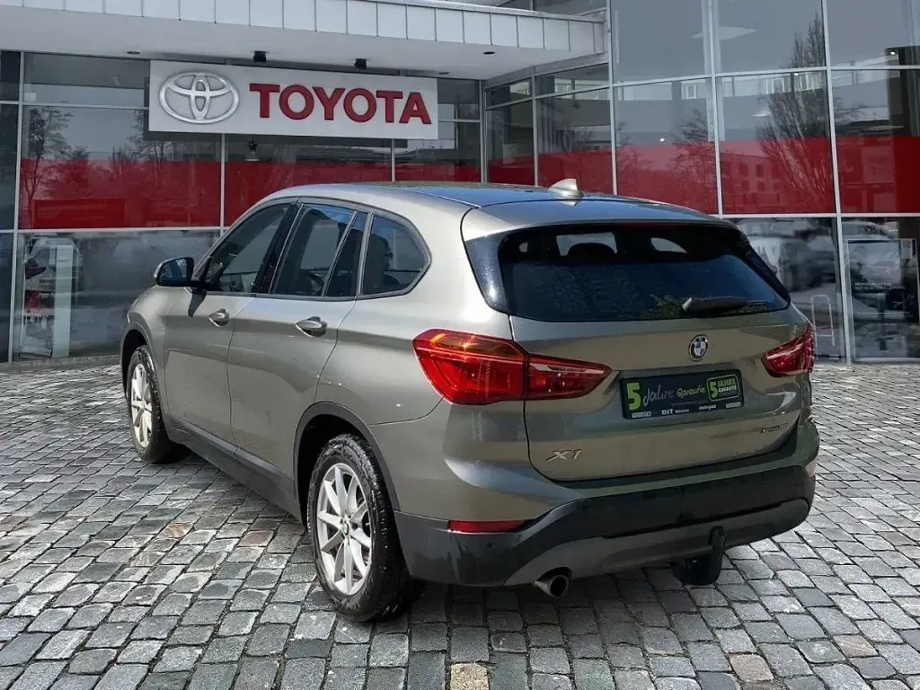 Gebraucht BMW X1 140 PS (102 kW) 2019 Silber SUV