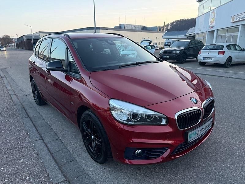 Używany BMW 220 Active Tourer Performance 192 KM (141 kW) 2016 Czerwony Minivan