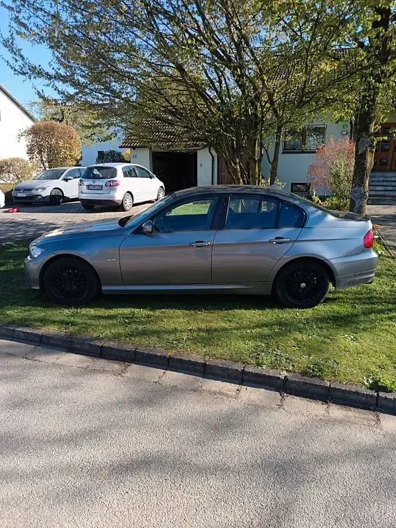 Usata BMW 320 170 CV (125 kW) 2009 Grigio Berlina