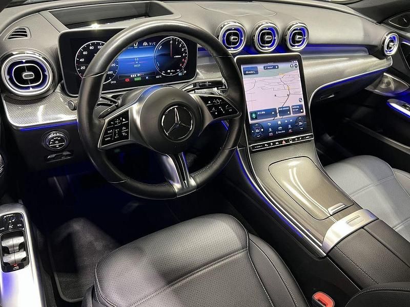 Gebraucht Mercedes C300e 197 PS (144 kW) 2024 Blau, Kombi