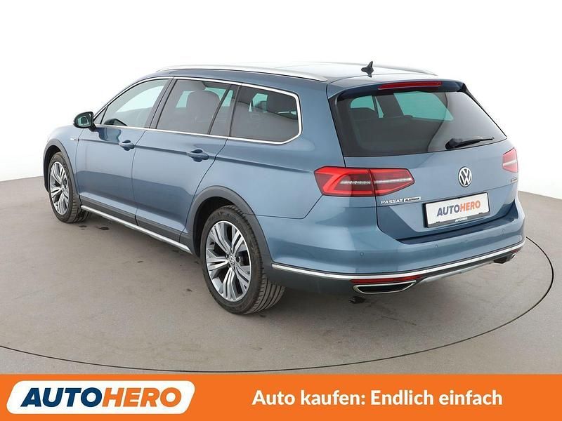 Gebraucht VW Passat Alltrack 190 PS (139 kW) 2018 Blau Kombi
