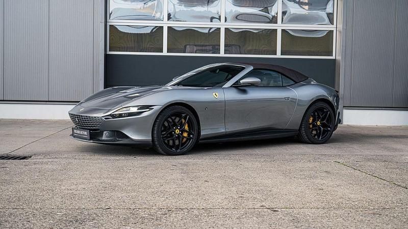 Second-hand Ferrari Roma 620 CP (456 kW) 2025 Gri Cabrio